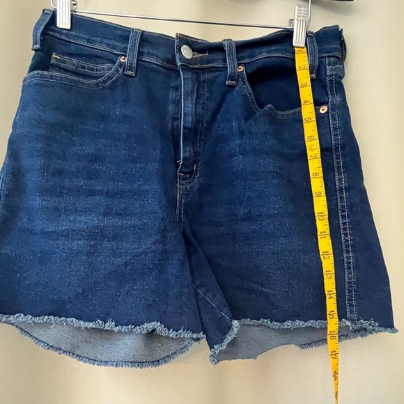 Levi Strauss Signature shorts size 12 gently used. - Picture 3 of 5